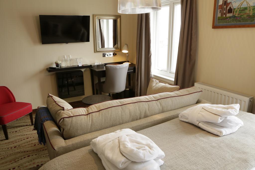 The Waterfront Boutique Hotel สแตนลีย์ ภายนอก รูปภาพ